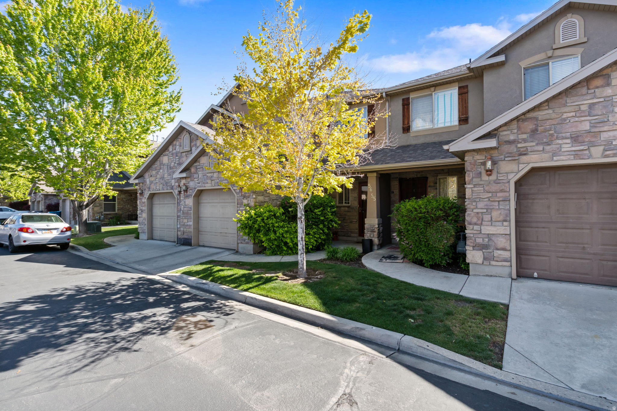 GATEWAY VILLAGE - Residential