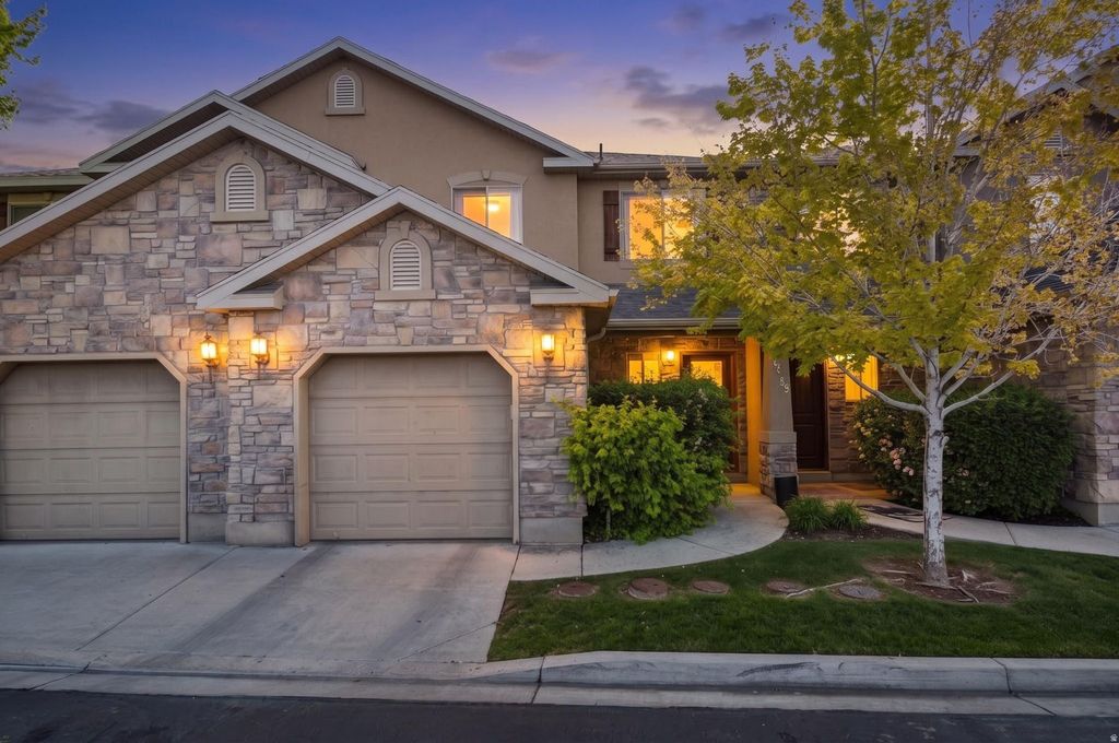 Photo of 597 S 910 W #56, Pleasant Grove, UT 84062 (MLS # 2154906)