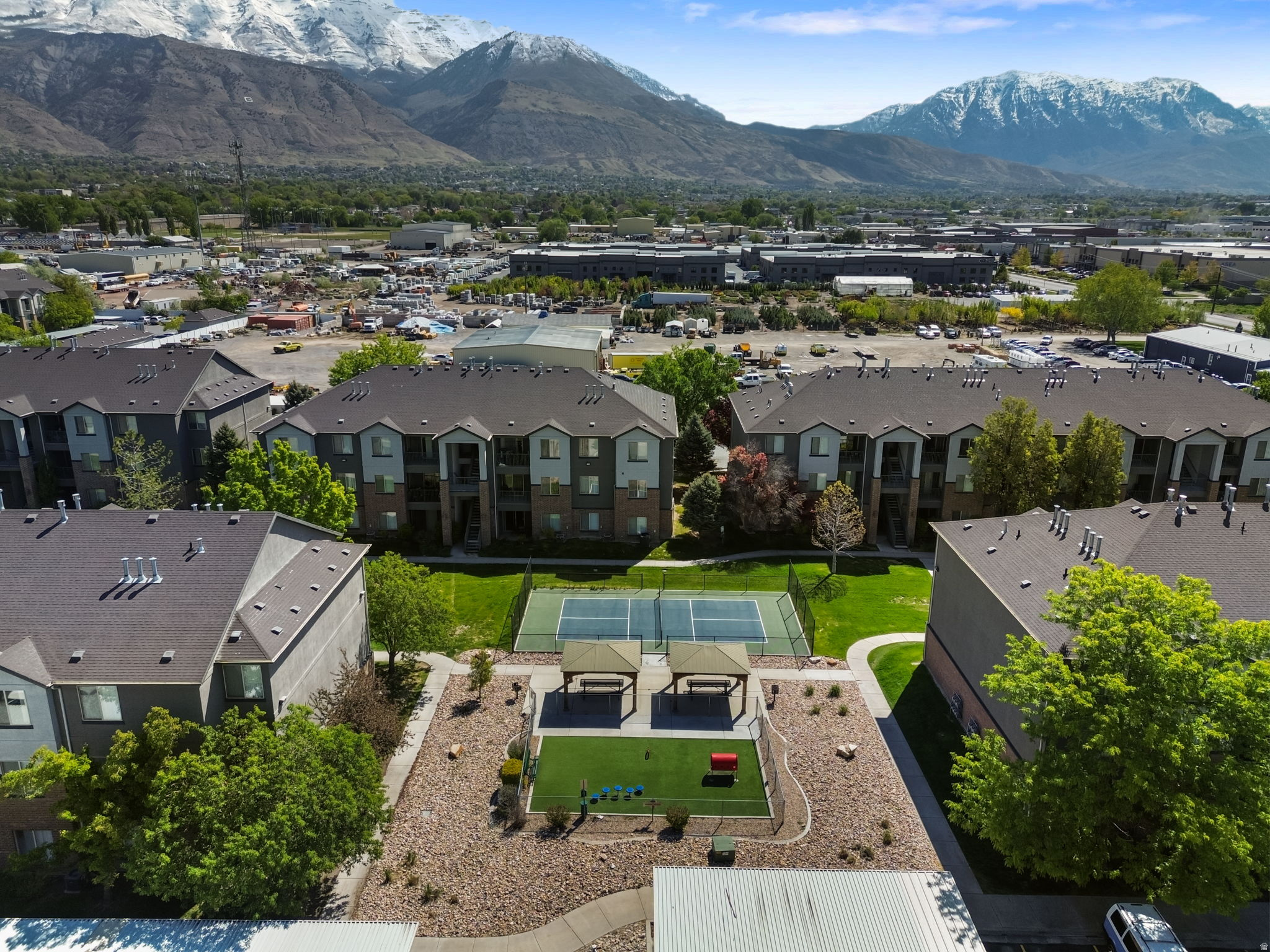 GATEWAY VILLAGE - Residential