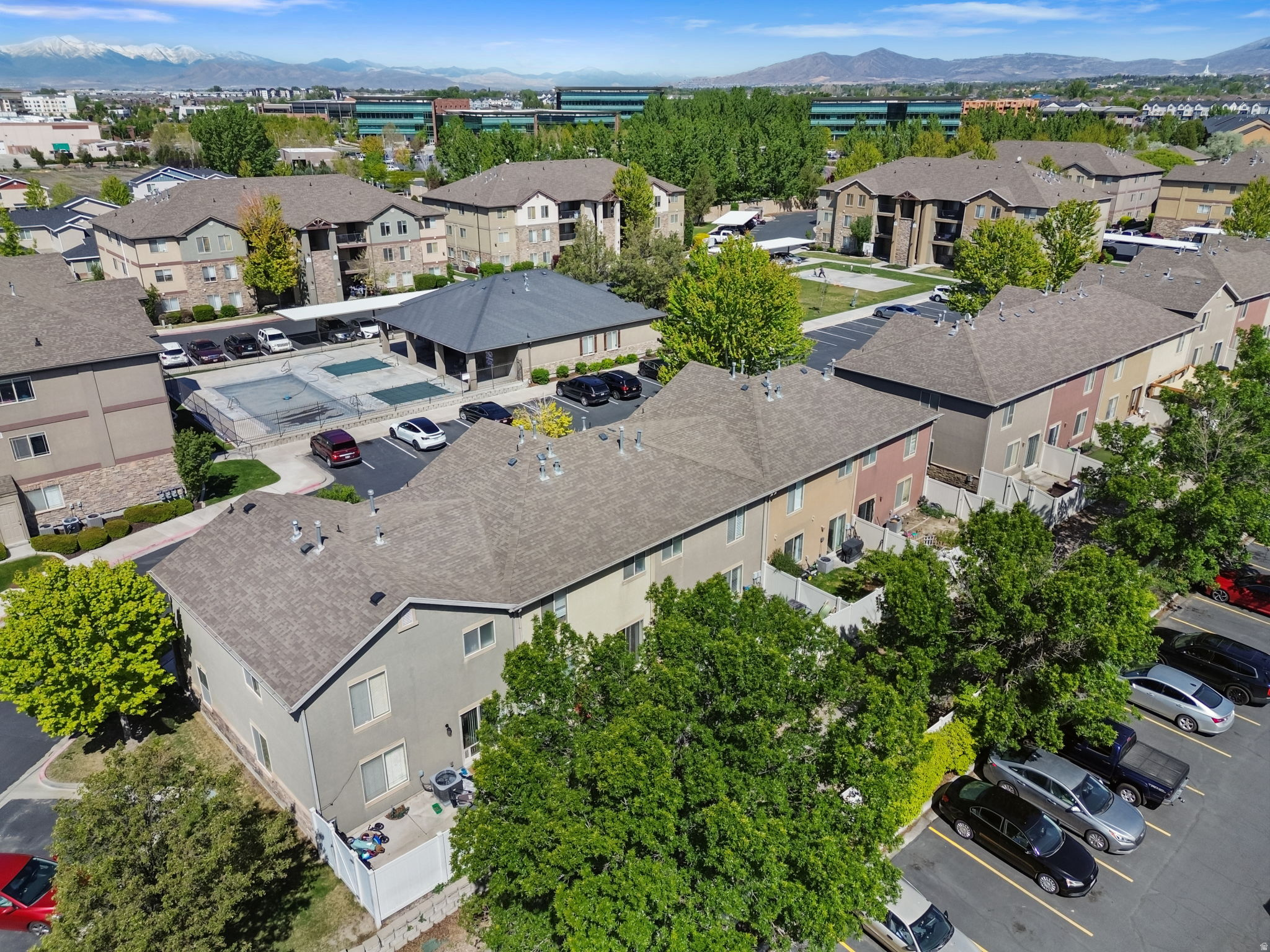 GATEWAY VILLAGE - Residential