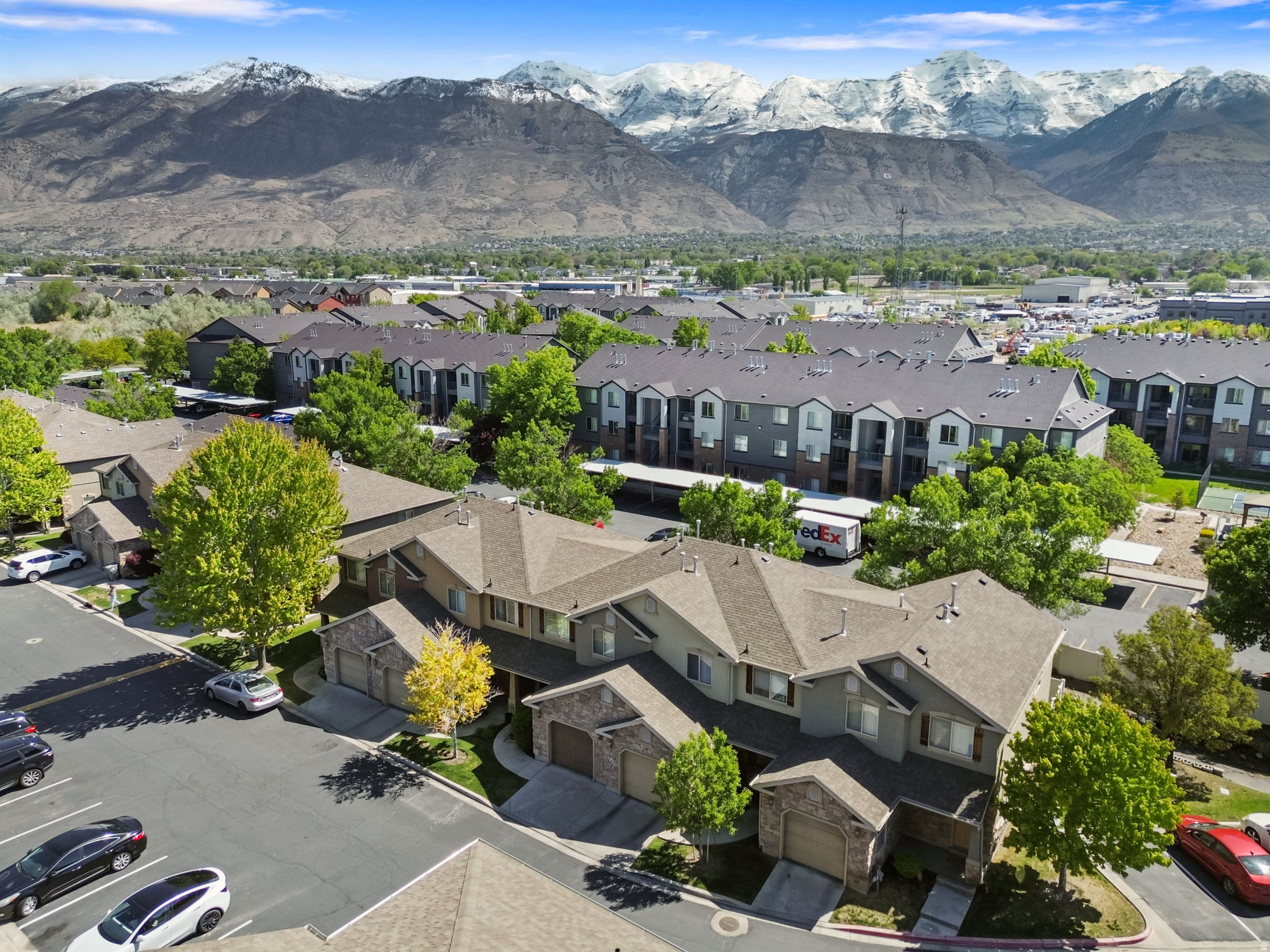 GATEWAY VILLAGE - Residential