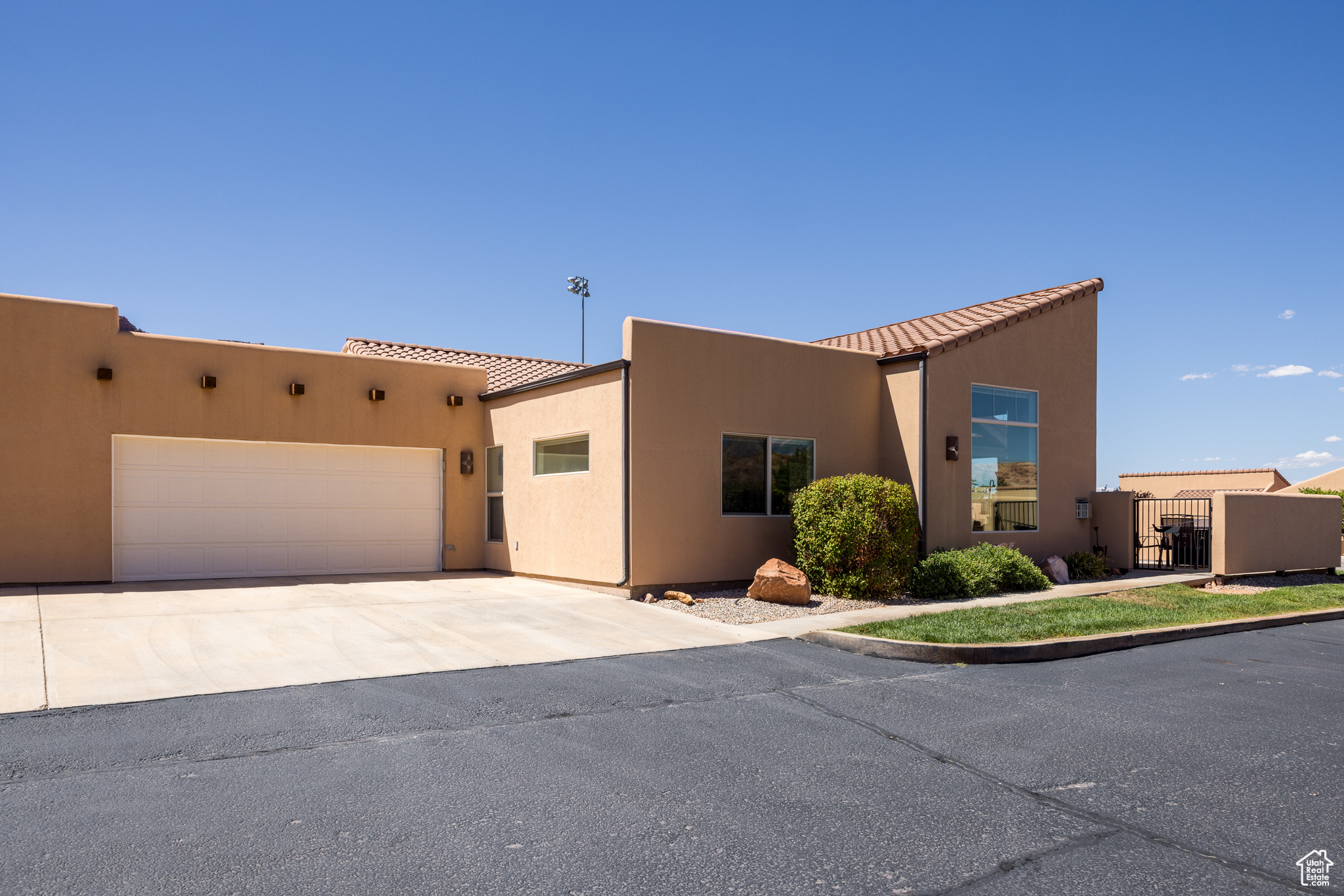 RIM VILLAGE - Residential