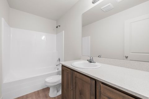 Tiny photo for 4006 S WALNUT BARK LN #MTH403, Mapleton, UT 84664 (MLS # 2130206)