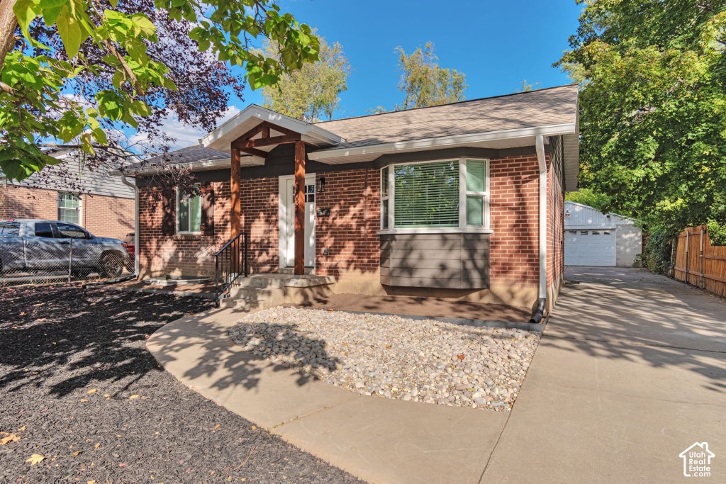 Photo of 3037 S 1640 E, Millcreek, UT 84106 (MLS # 2187881)
