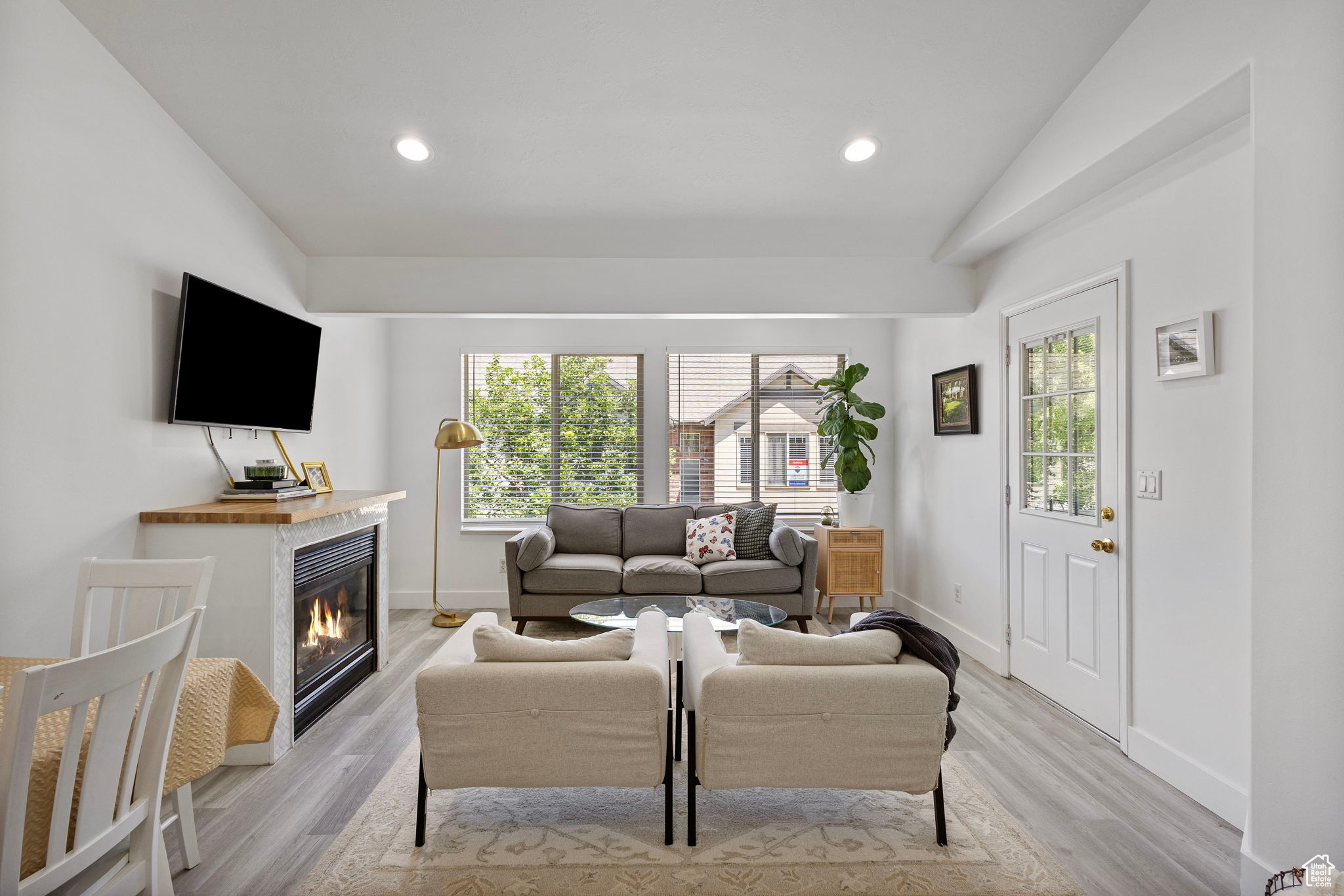 CALL MEADOWS - Residential