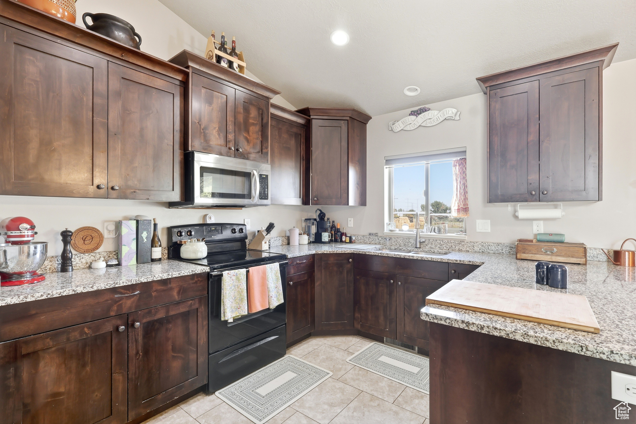 HIDDEN COVE PHASE 4 - Residential