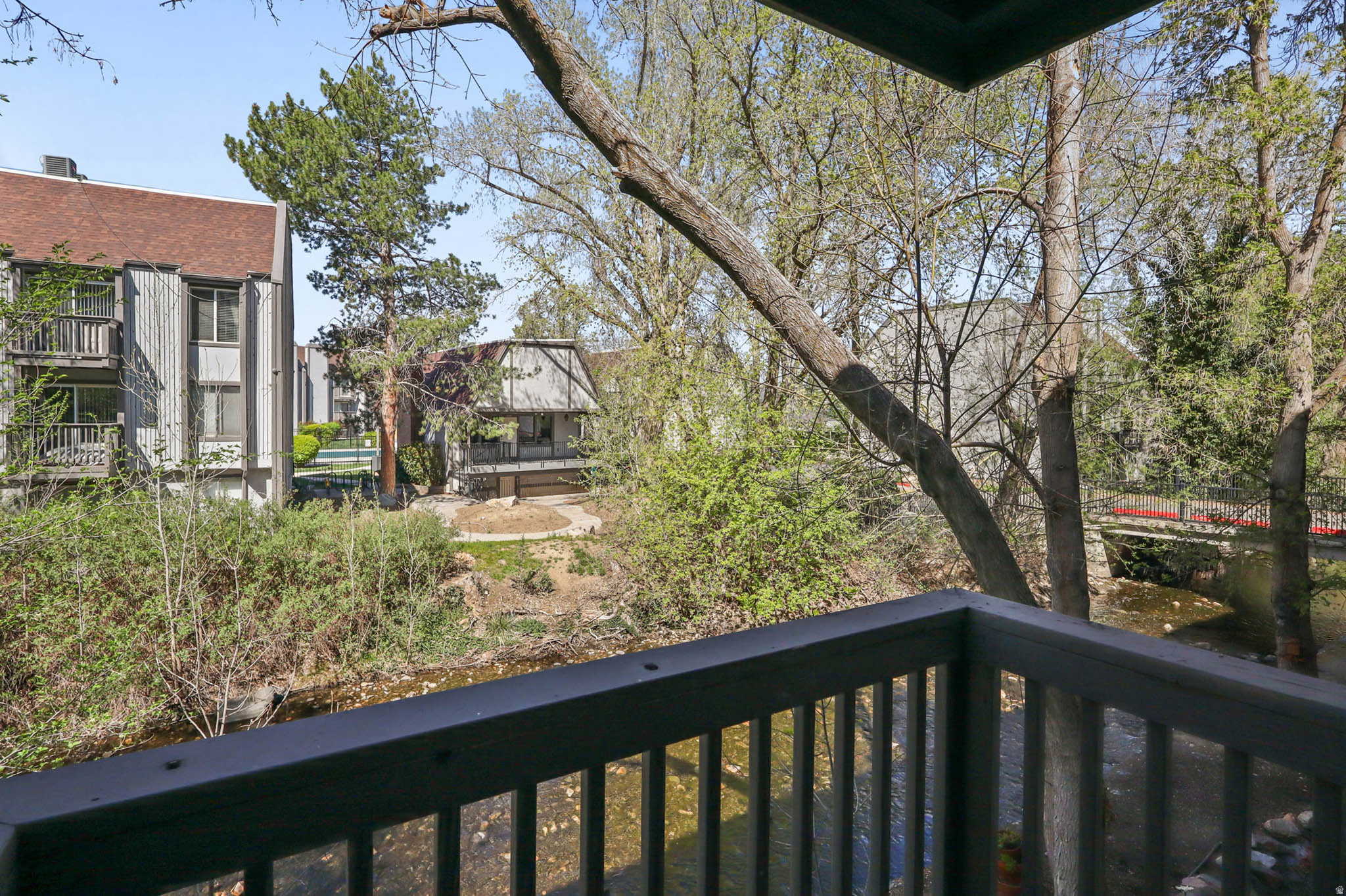 WILLOWBROOK - Residential