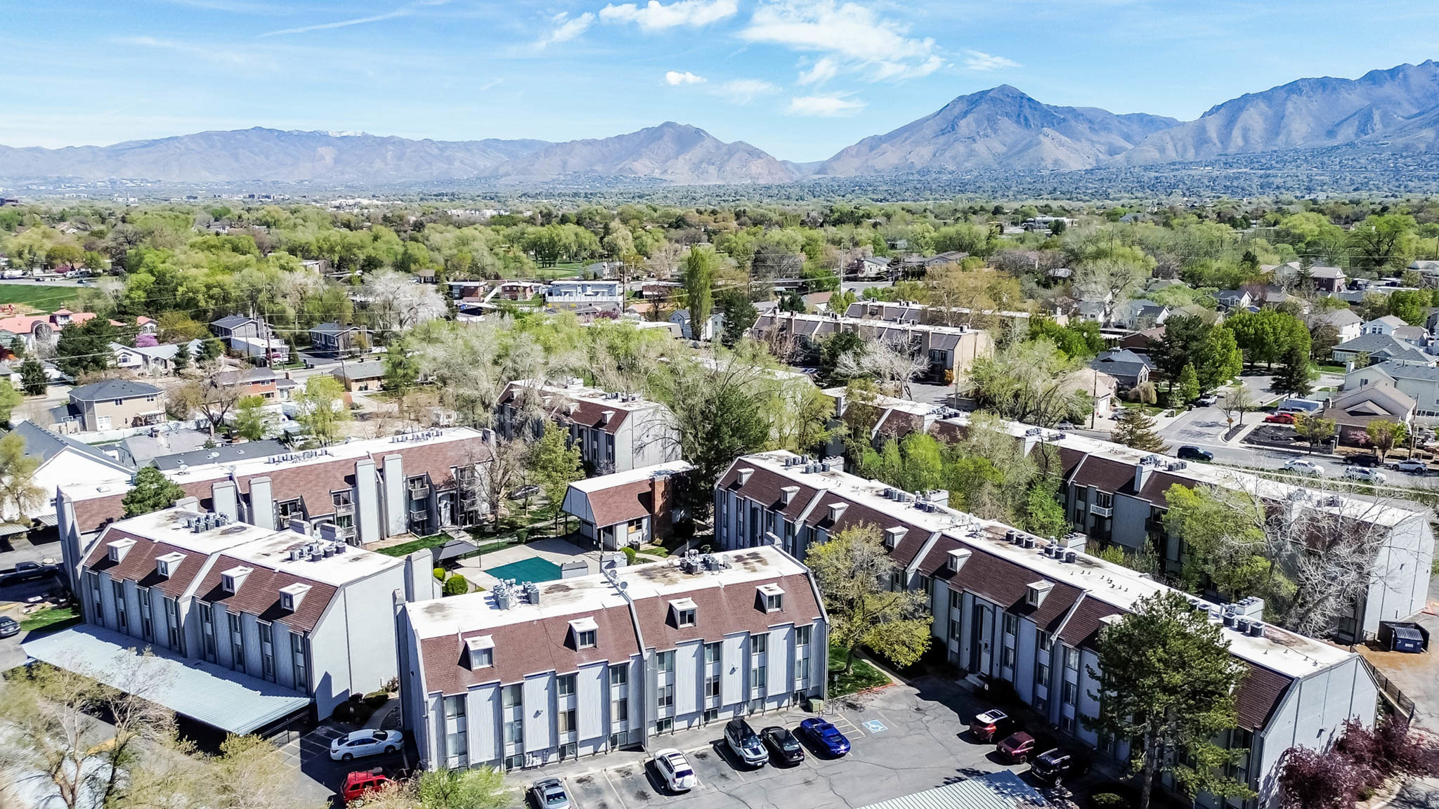 WILLOWBROOK - Residential