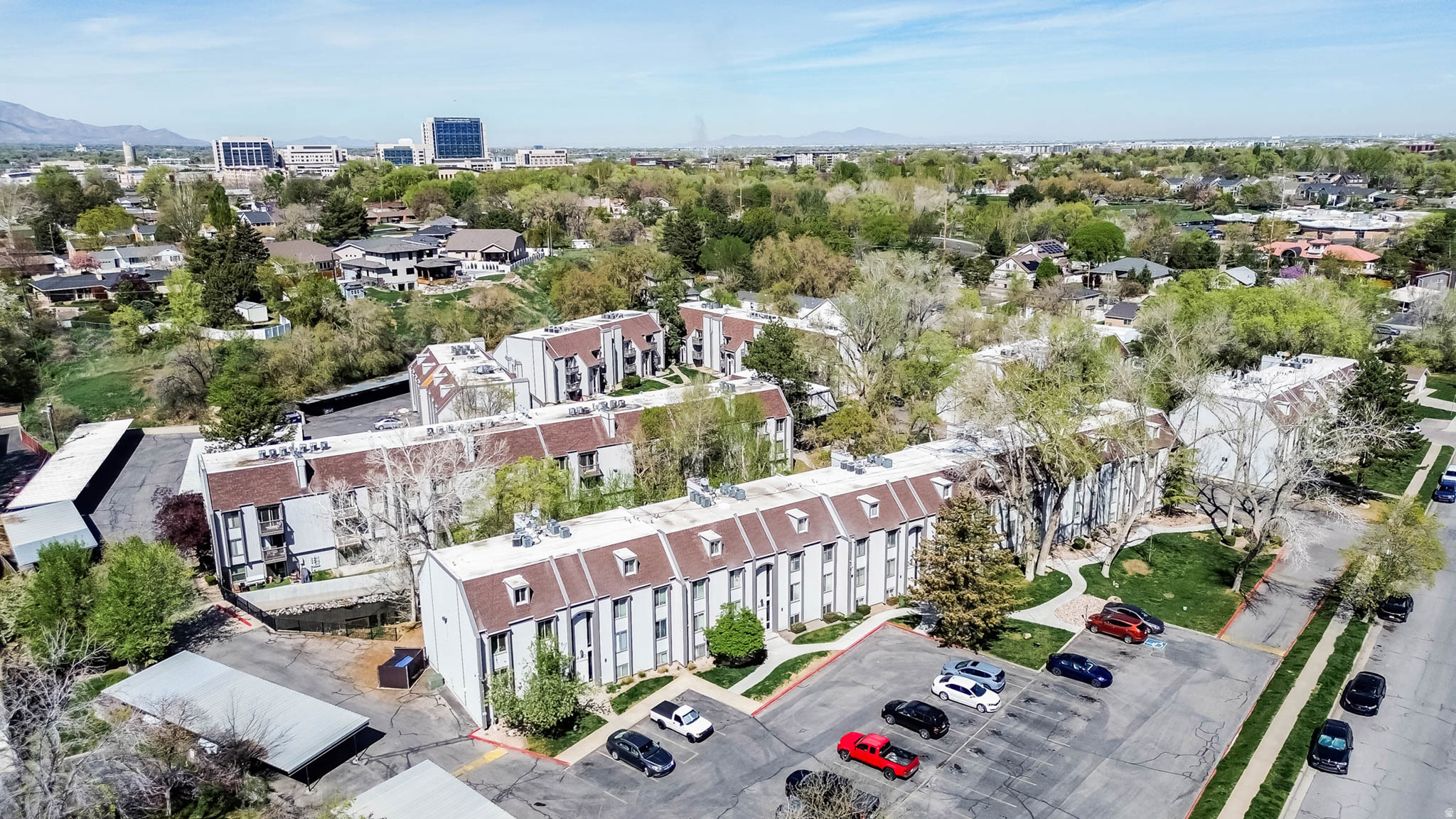 WILLOWBROOK - Residential