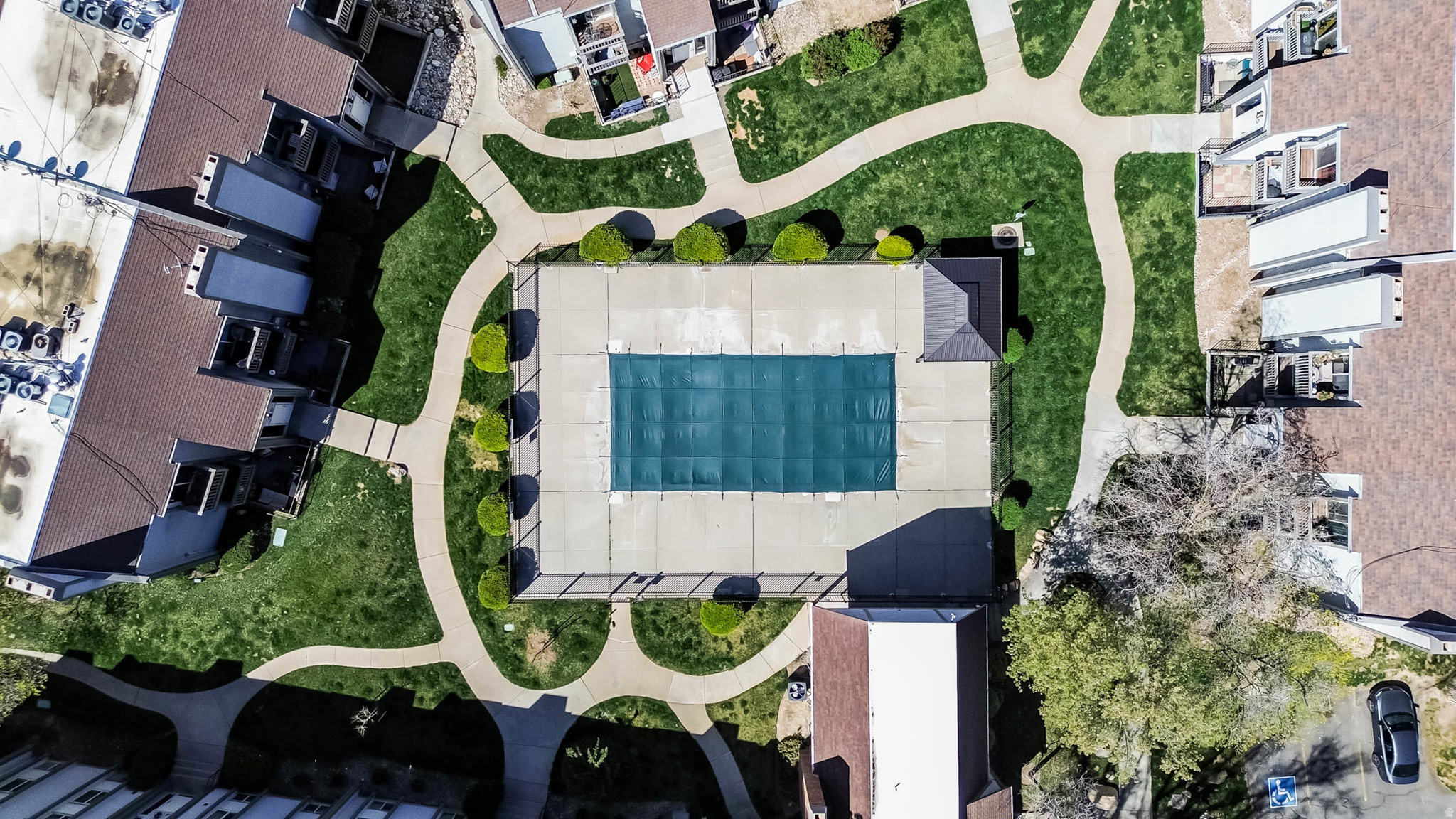 WILLOWBROOK - Residential