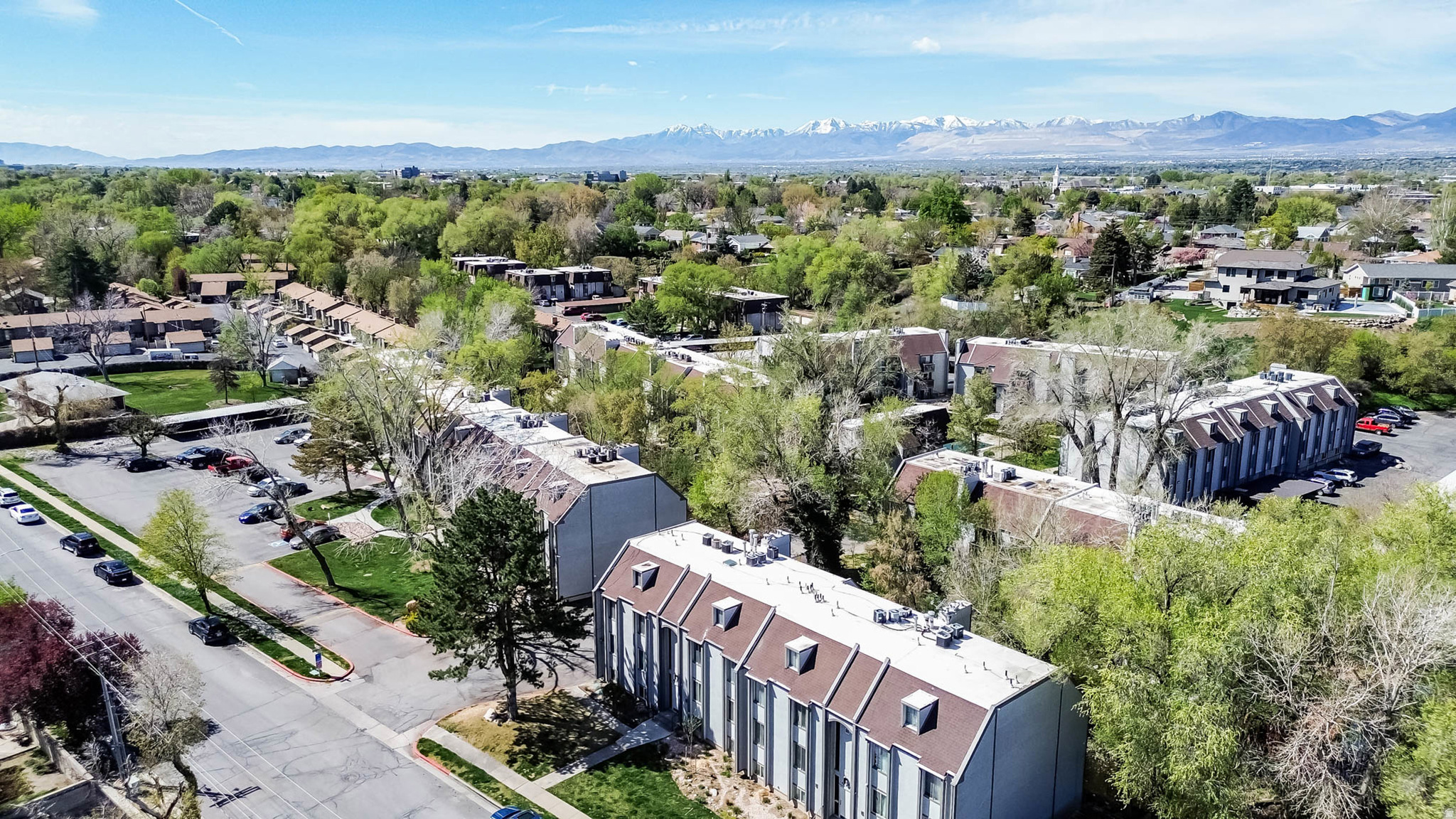 WILLOWBROOK - Residential