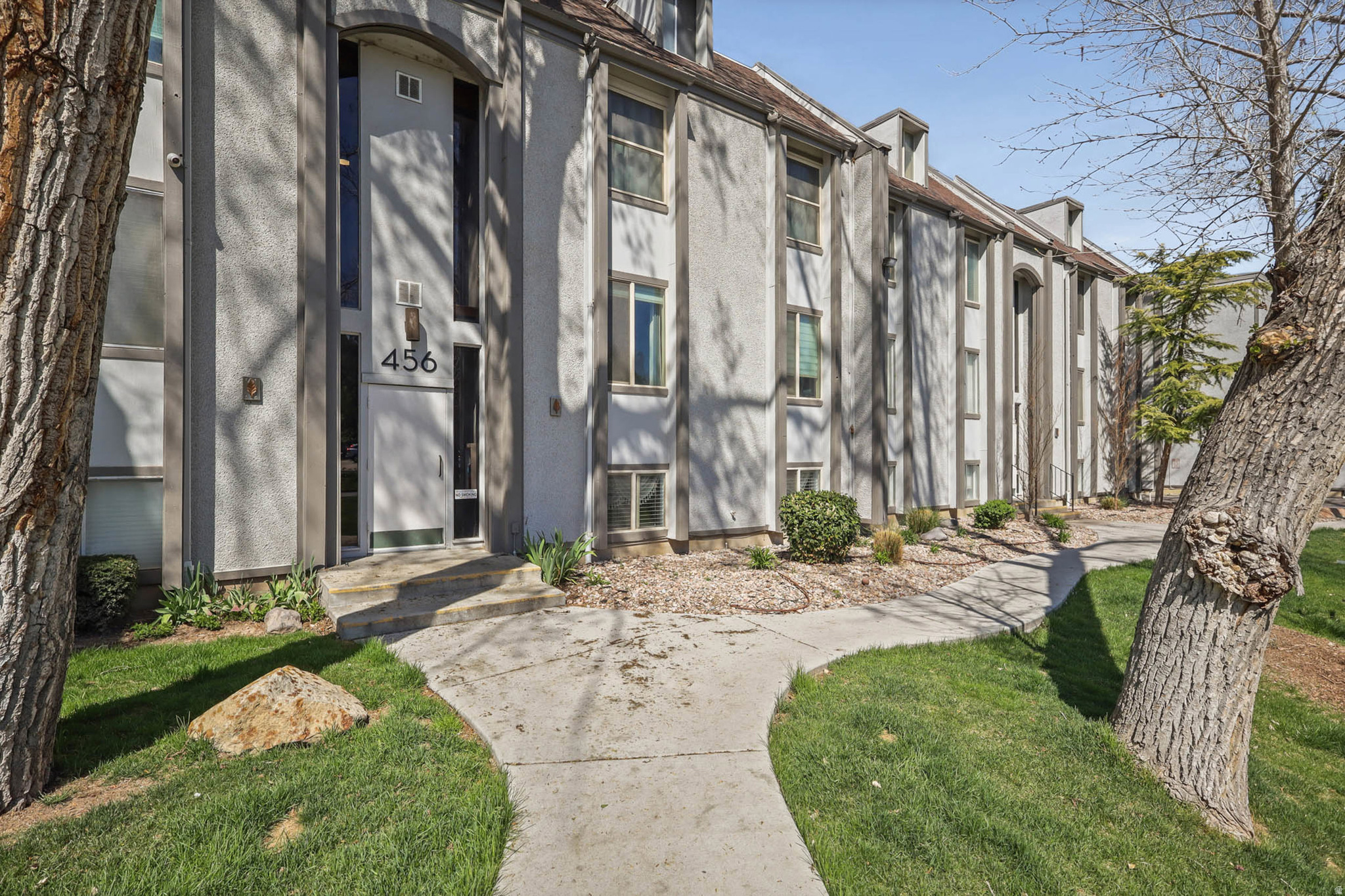 WILLOWBROOK - Residential