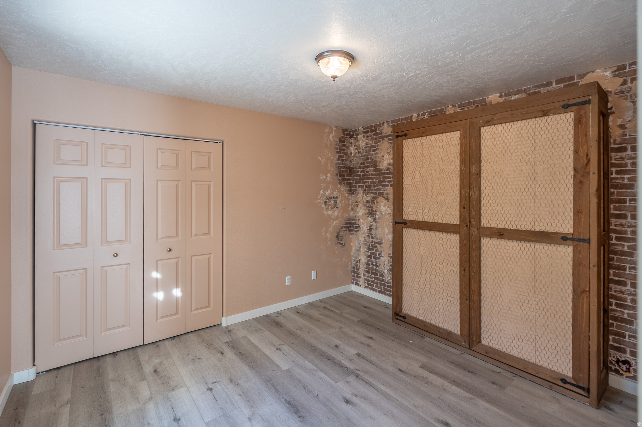 ORCHARD VILLA - Residential