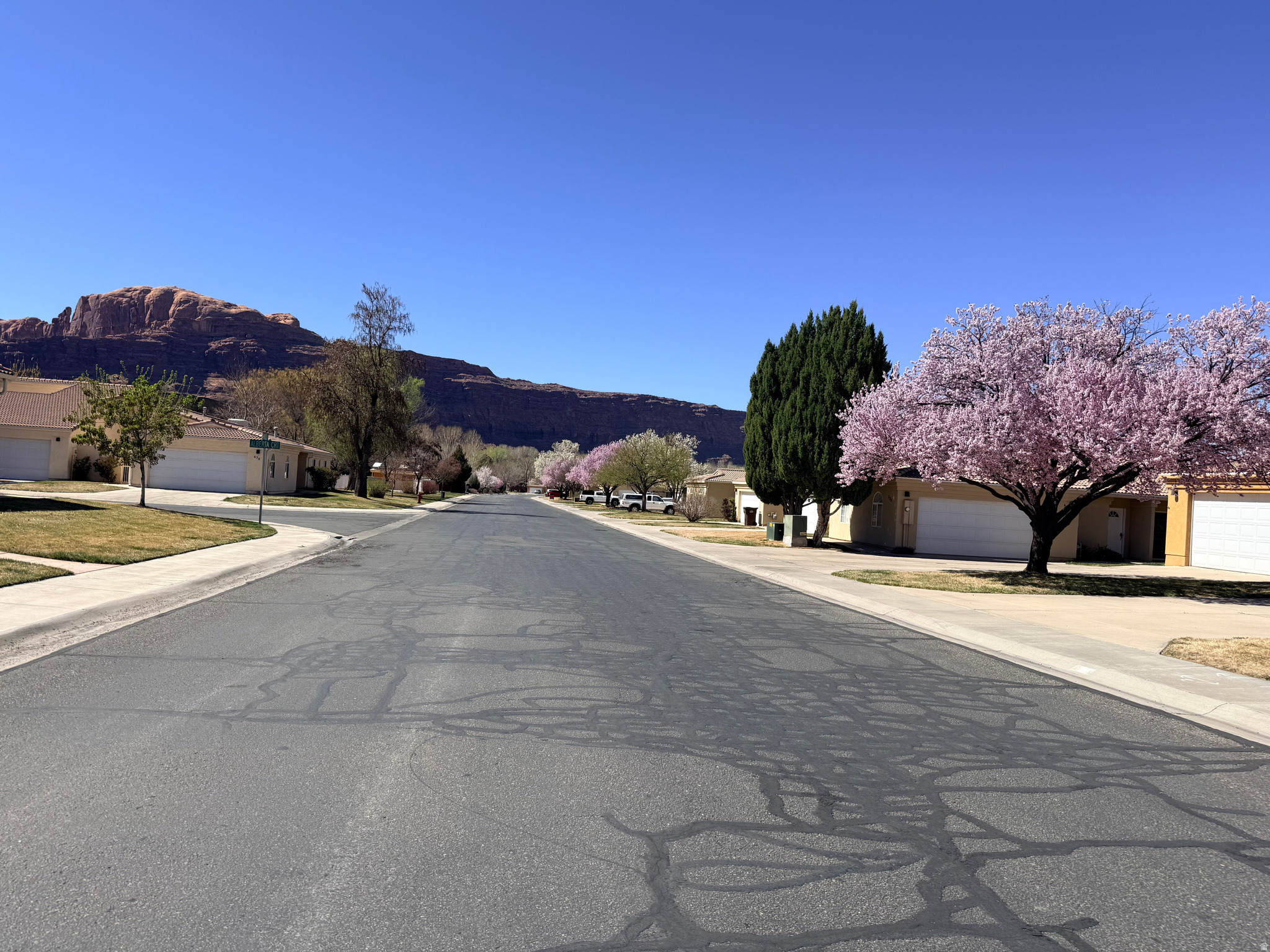 ORCHARD VILLA - Residential