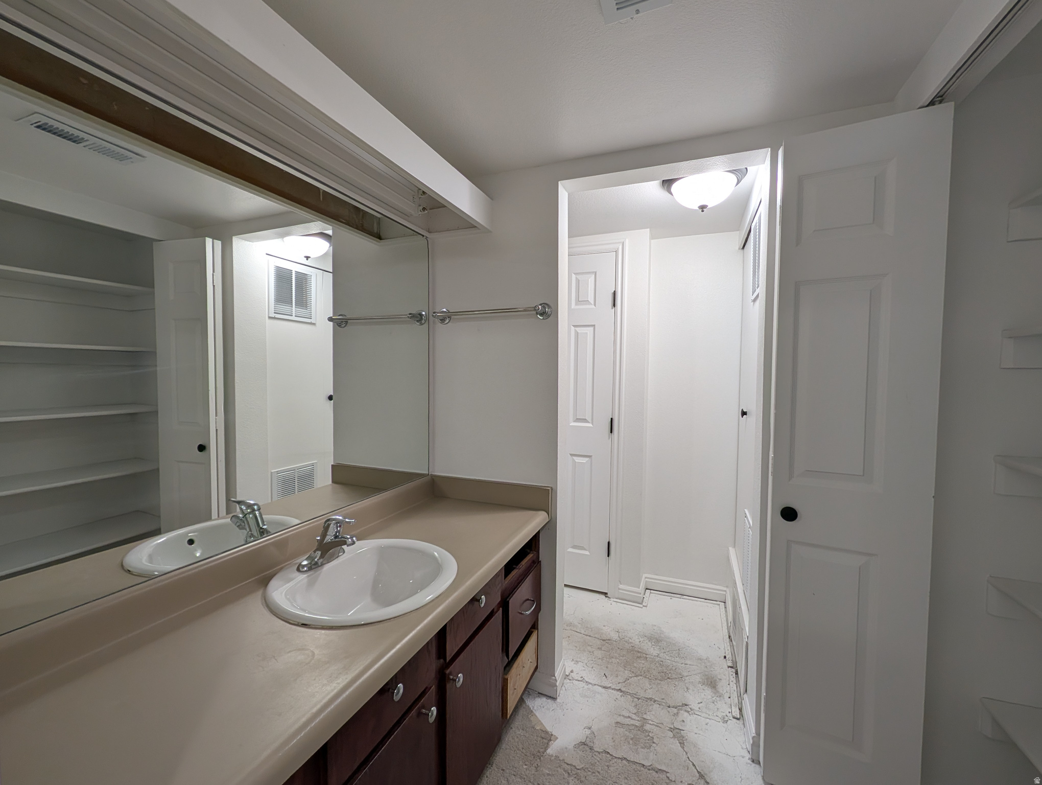 HILL CREEK CONDO - Residential