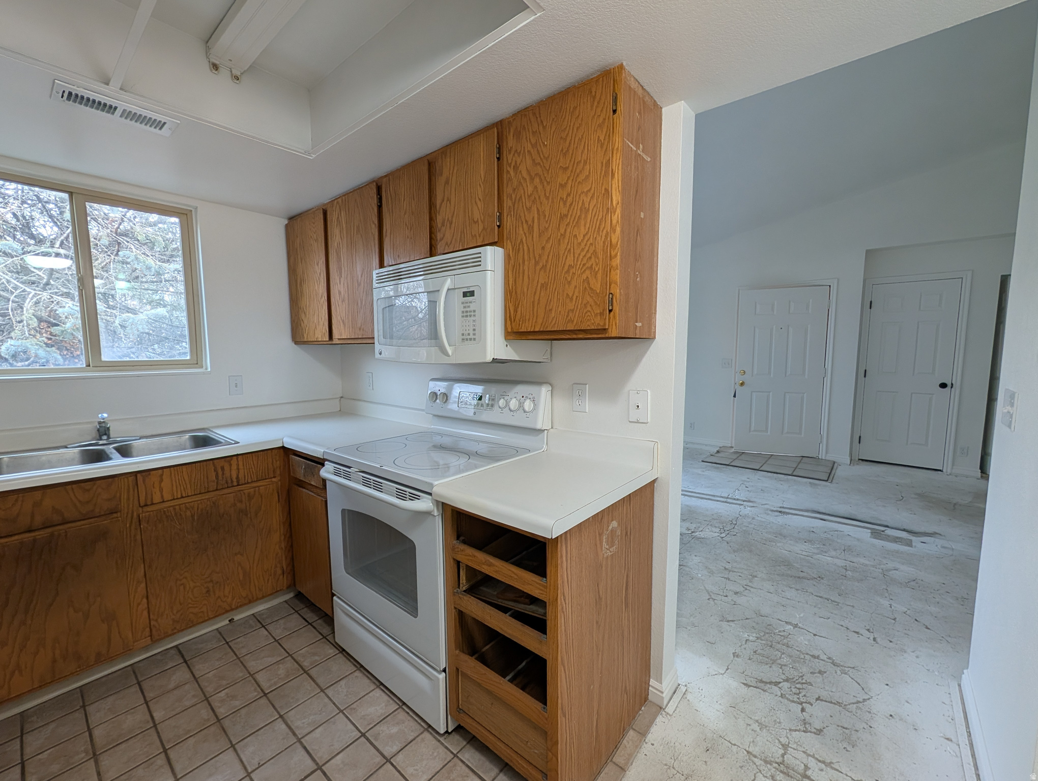 HILL CREEK CONDO - Residential