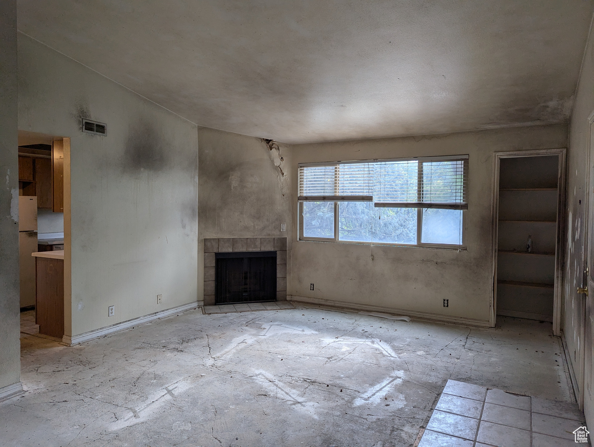 HILL CREEK CONDO - Residential