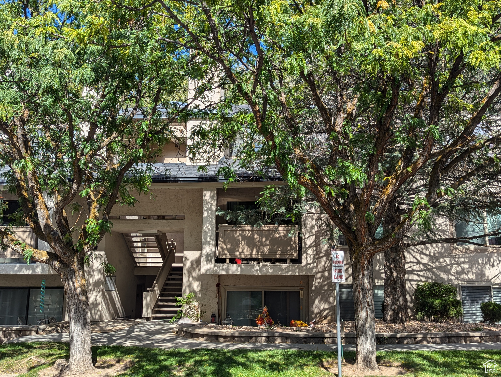 HILL CREEK CONDO - Residential