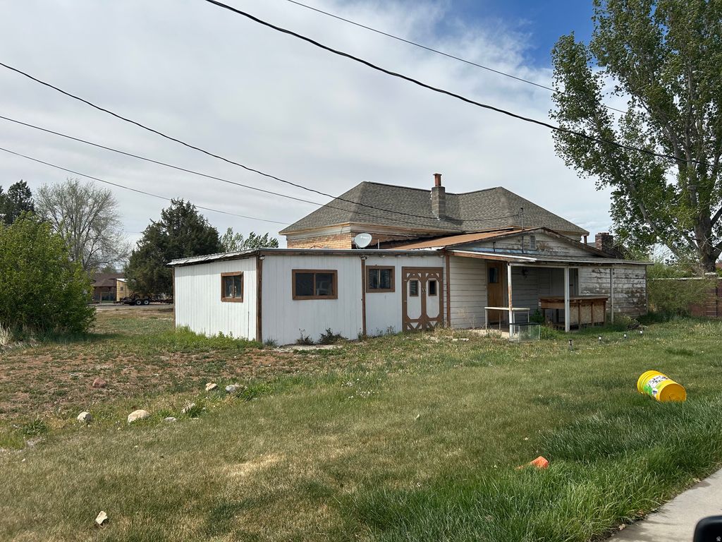 Photo of 525 E 300 N, Nephi, UT 84648 (MLS # 2152682)