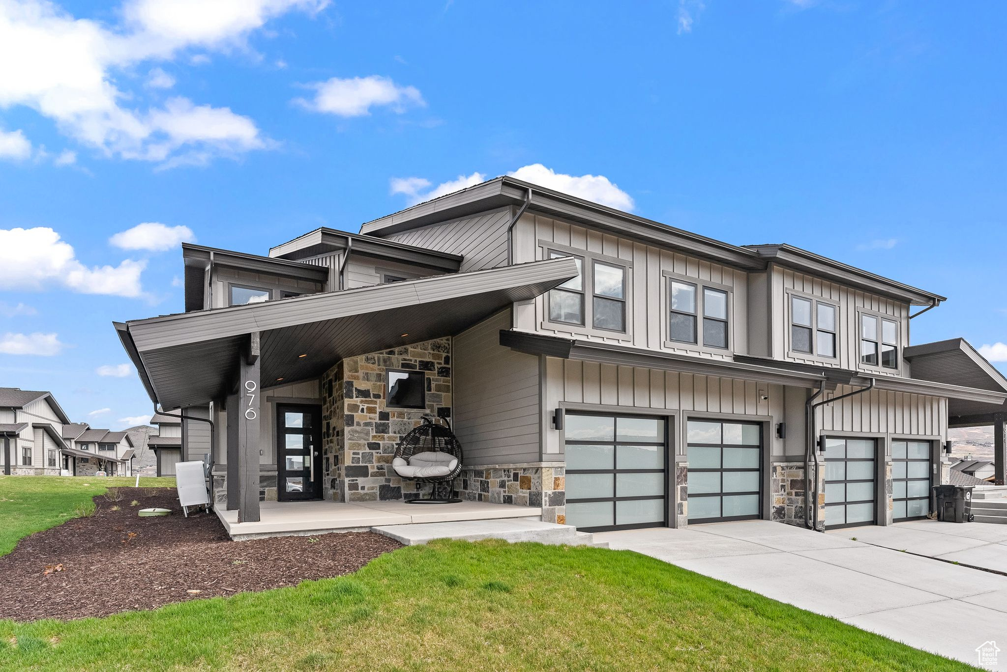 Heber City, Utah 84032, United States, 4 Bedrooms Bedrooms, ,4 BathroomsBathrooms,Residential,Pending,59021