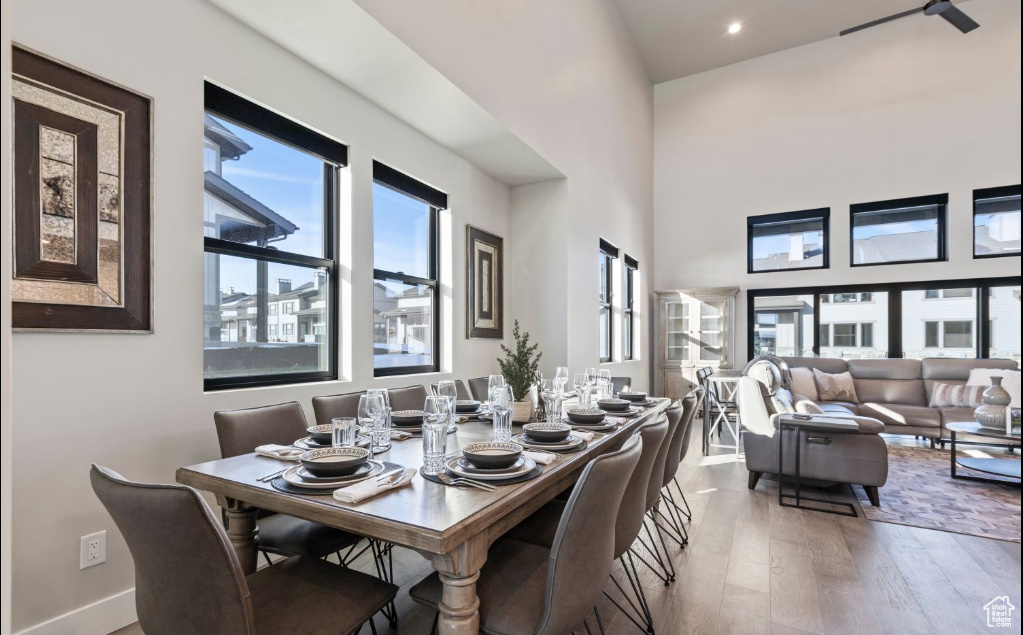 Heber City, Utah 84032, United States, 4 Bedrooms Bedrooms, ,4 BathroomsBathrooms,Residential,Pending,59021