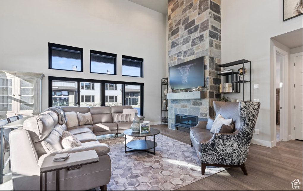 Heber City, Utah 84032, United States, 4 Bedrooms Bedrooms, ,4 BathroomsBathrooms,Residential,Pending,59021