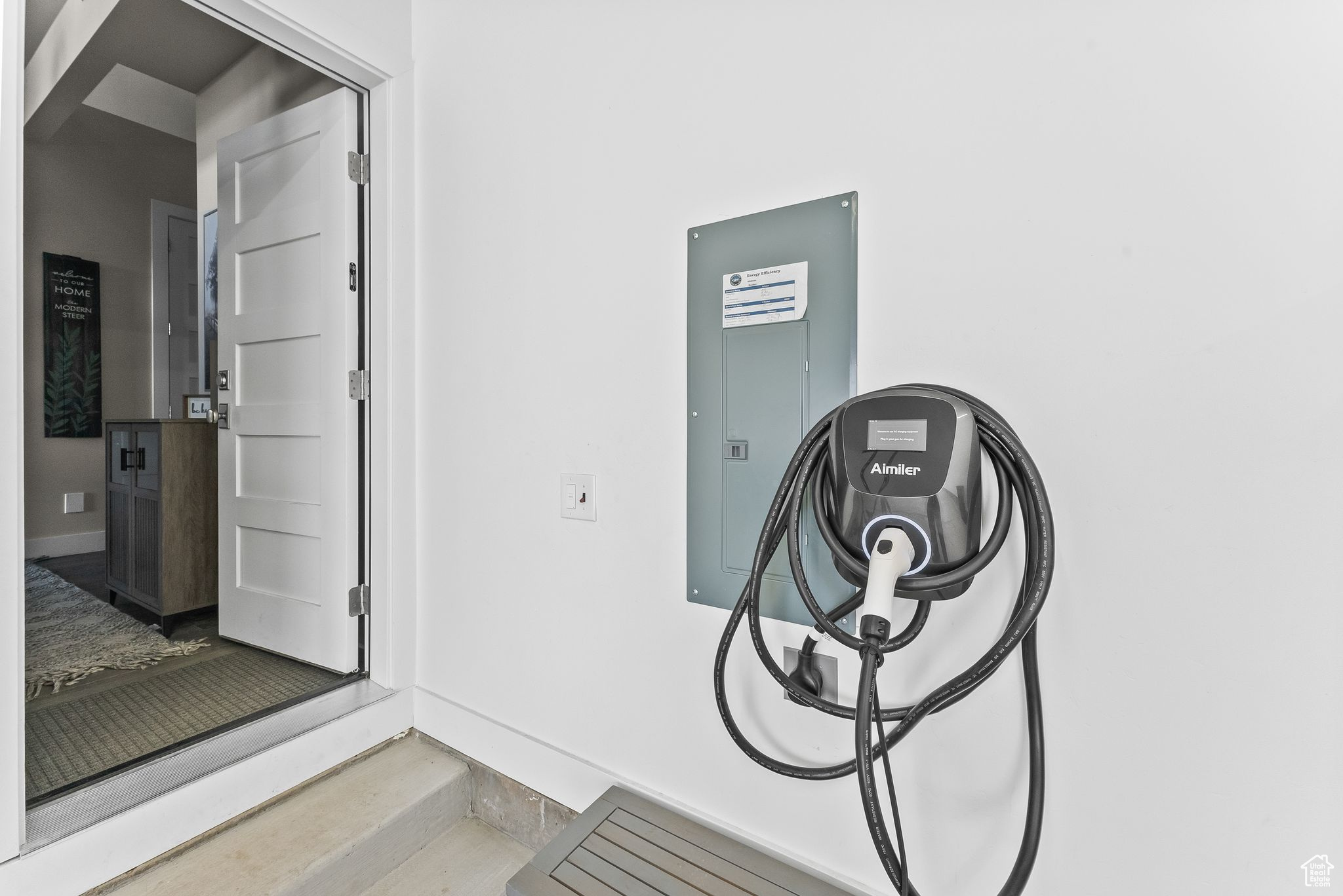 Heber City, Utah 84032, United States, 4 Bedrooms Bedrooms, ,4 BathroomsBathrooms,Residential,Pending,59021