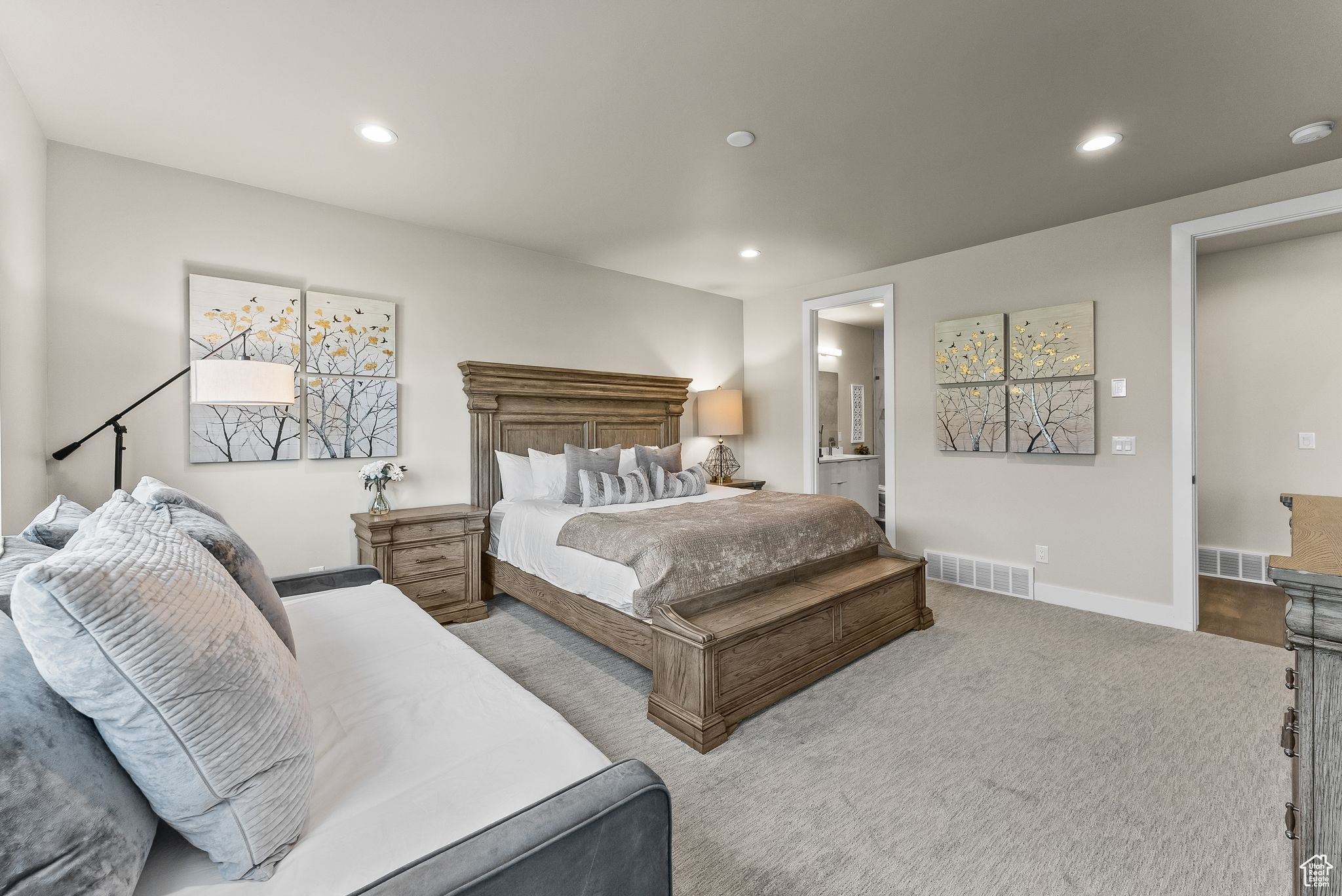 Heber City, Utah 84032, United States, 4 Bedrooms Bedrooms, ,4 BathroomsBathrooms,Residential,Pending,59021