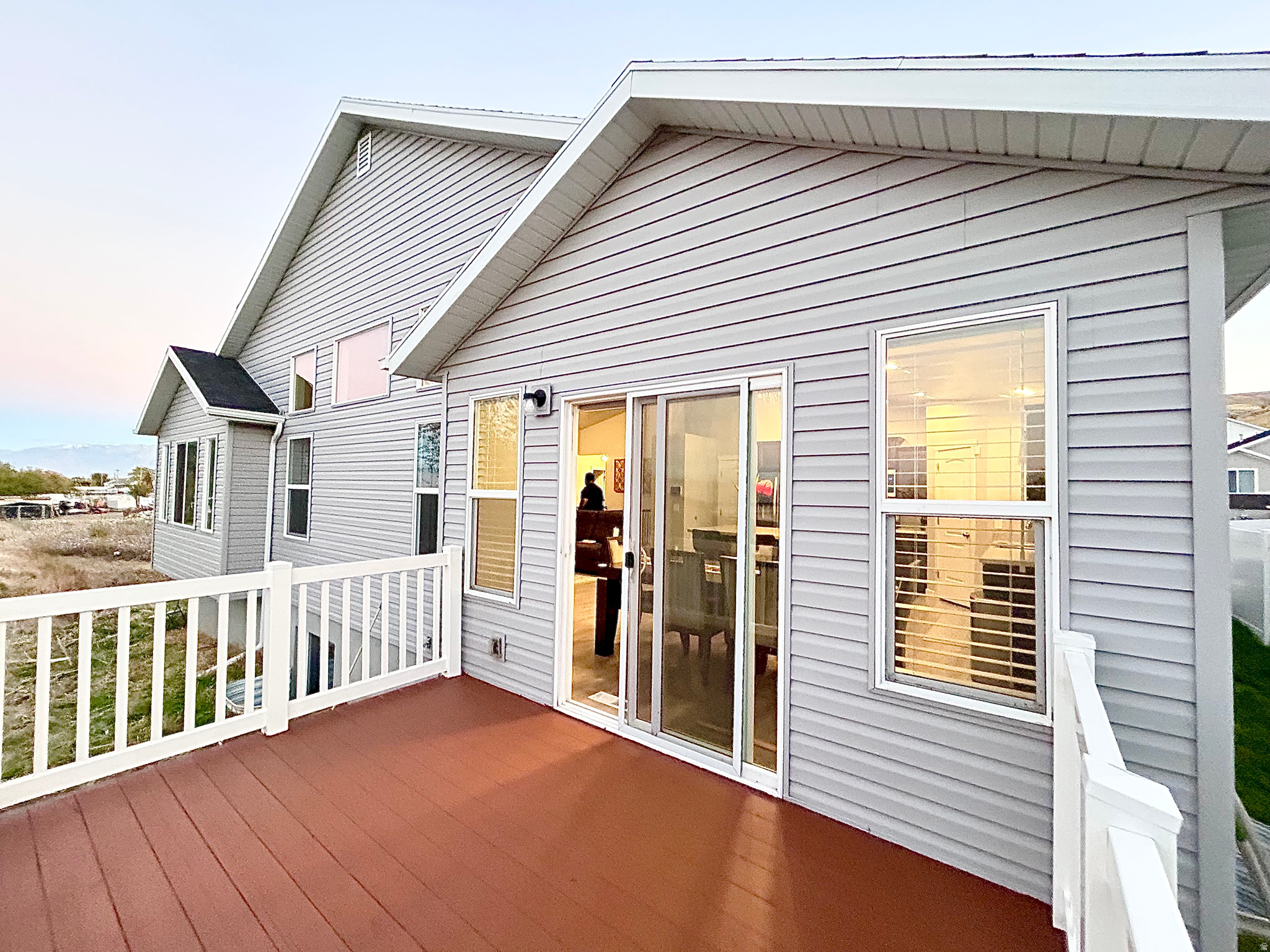 OQUIRRH MEADOWS - Residential