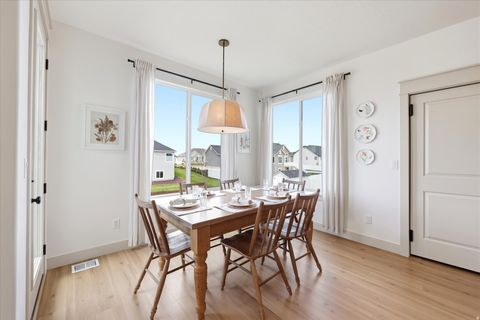 Tiny photo for 283 N 500 W, Mapleton, UT 84664 (MLS # 2152093)