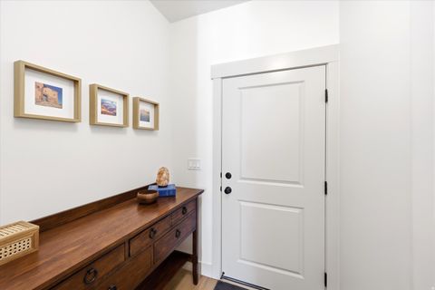 Tiny photo for 283 N 500 W, Mapleton, UT 84664 (MLS # 2152093)