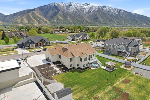 Tiny photo for 283 N 500 W, Mapleton, UT 84664 (MLS # 2152093)