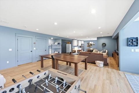 Tiny photo for 283 N 500 W, Mapleton, UT 84664 (MLS # 2152093)