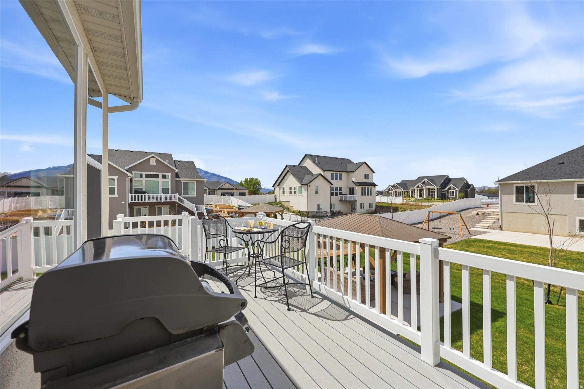 WHITING FARMS - Residential