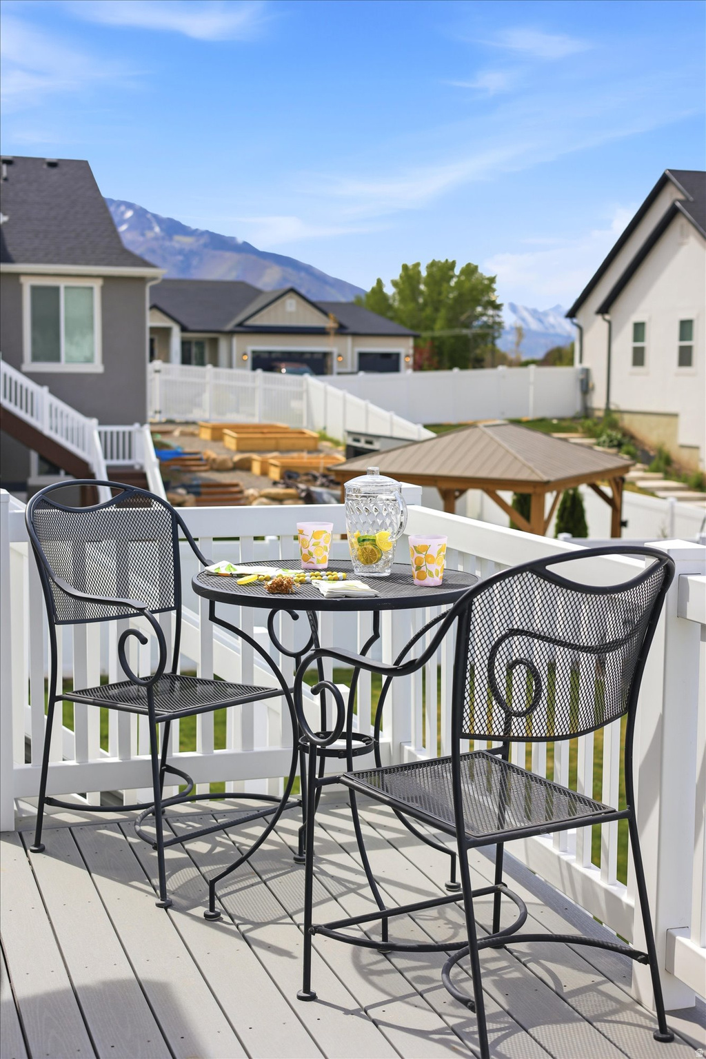 WHITING FARMS - Residential