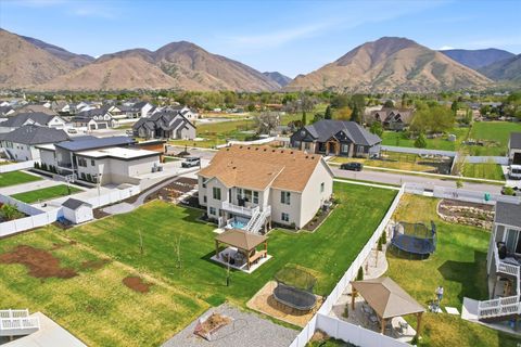 Tiny photo for 283 N 500 W, Mapleton, UT 84664 (MLS # 2152093)