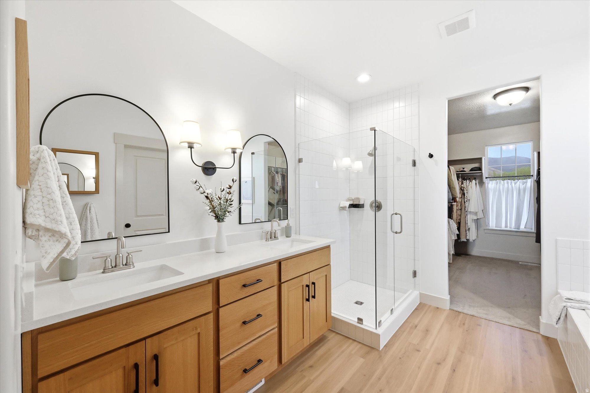 WHITING FARMS - Residential