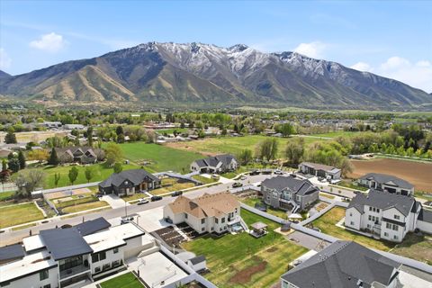 Tiny photo for 283 N 500 W, Mapleton, UT 84664 (MLS # 2152093)
