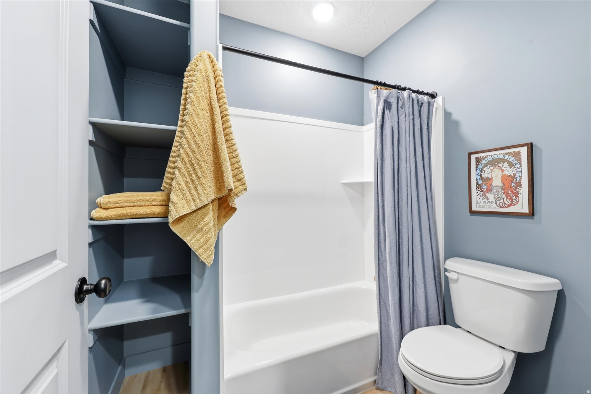 WHITING FARMS - Residential