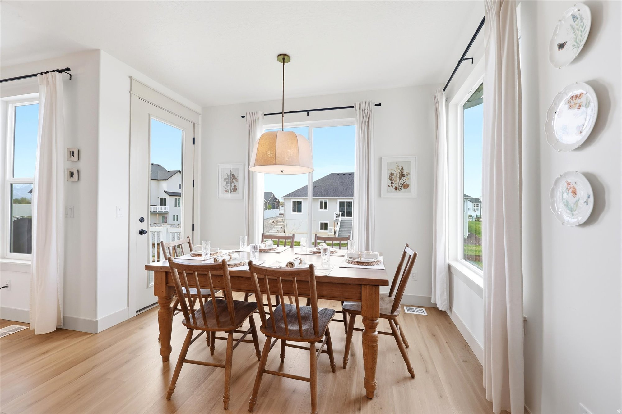 WHITING FARMS - Residential