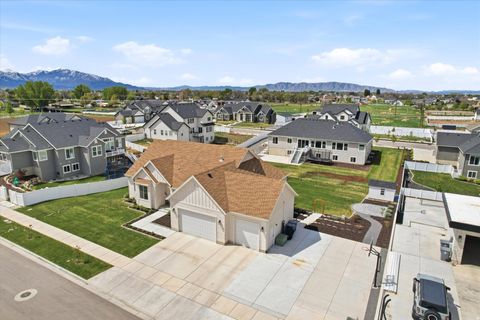 Tiny photo for 283 N 500 W, Mapleton, UT 84664 (MLS # 2152093)