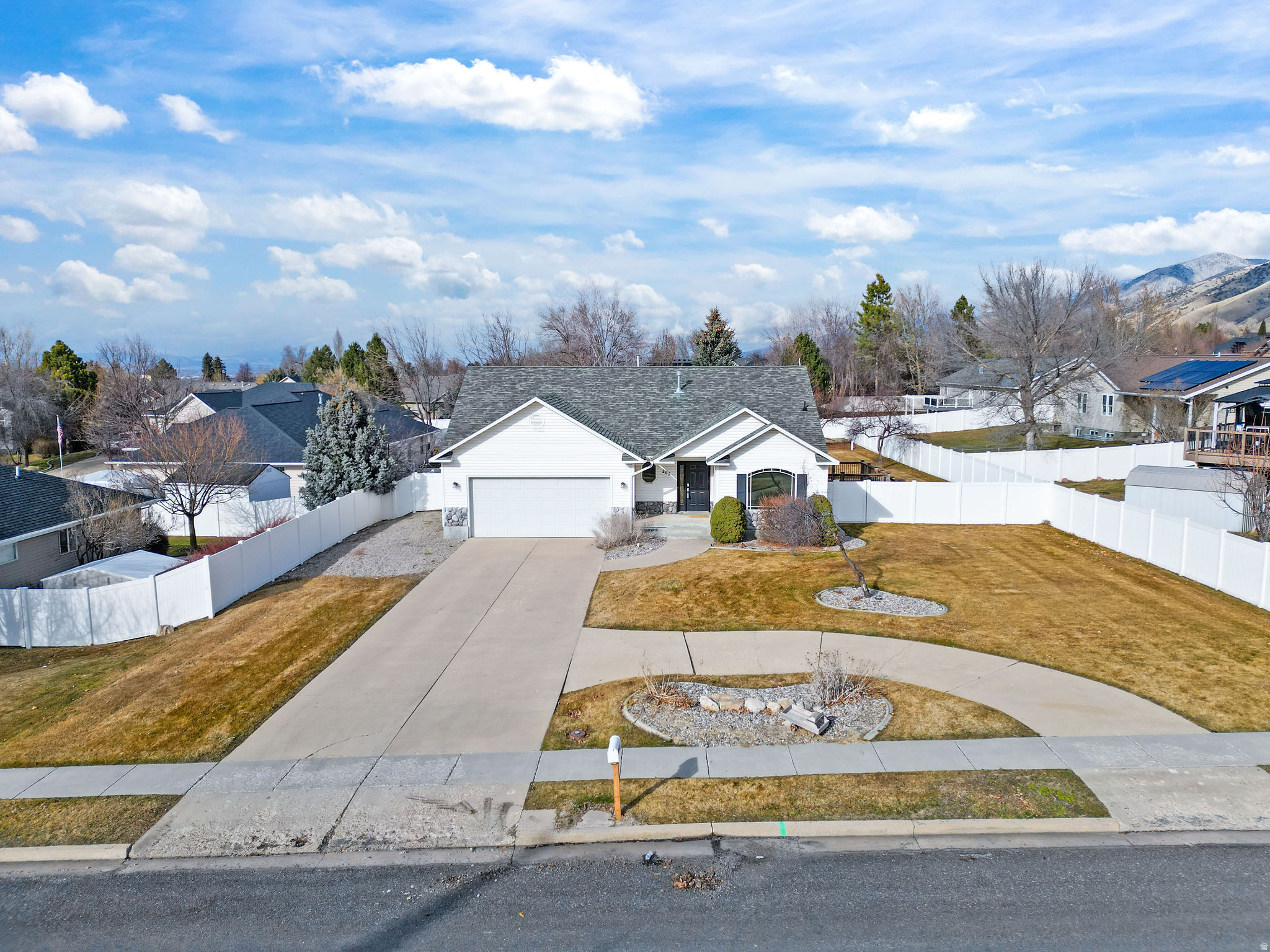 APPLE HILL - Residential