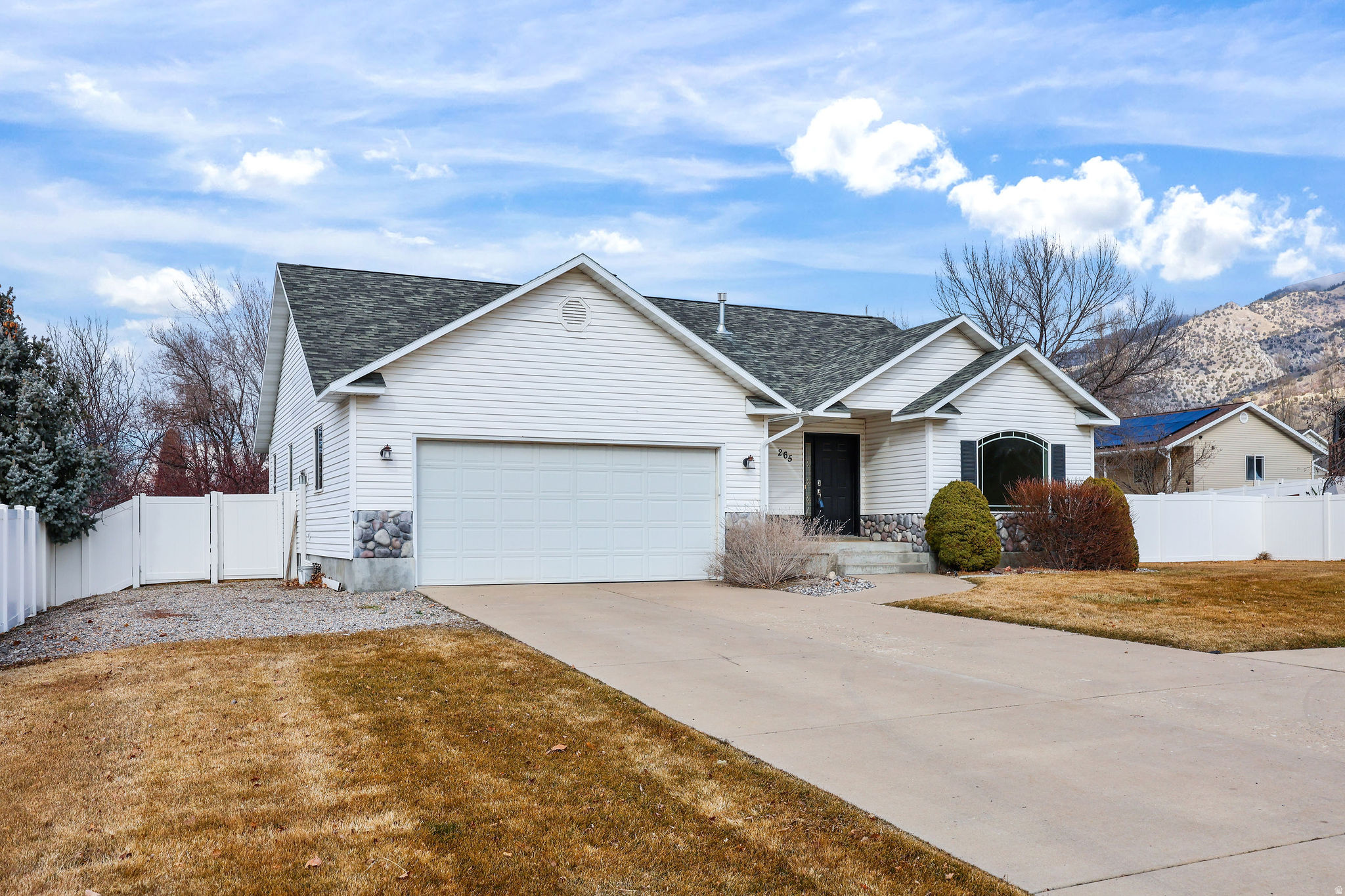 APPLE HILL - Residential