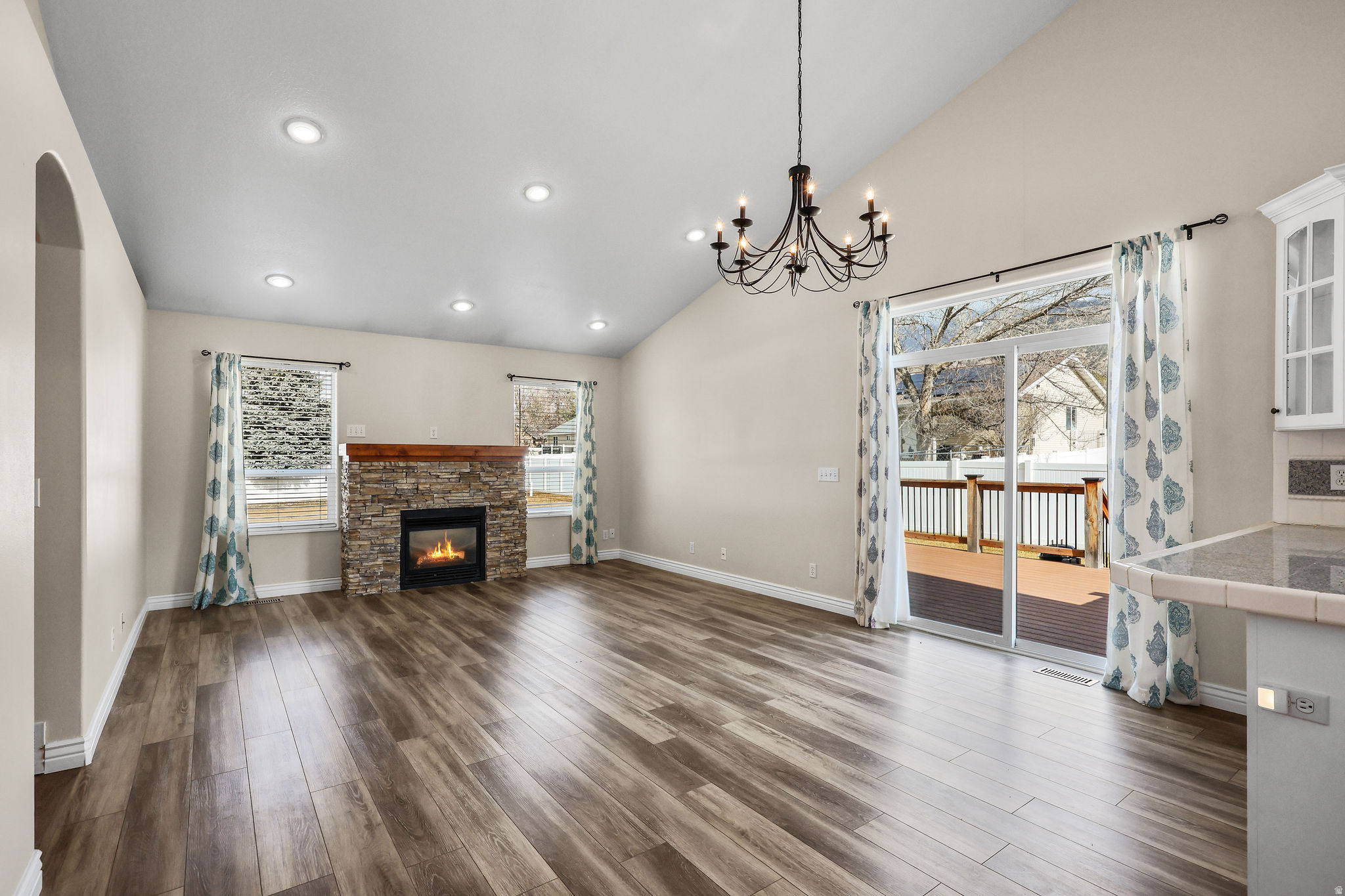 APPLE HILL - Residential