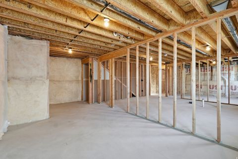 Tiny photo for 661 W 20 N, Hyrum, UT 84319 (MLS # 2127098)