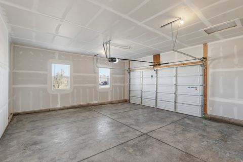 Tiny photo for 661 W 20 N, Hyrum, UT 84319 (MLS # 2127098)