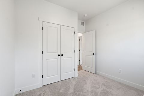 Tiny photo for 661 W 20 N, Hyrum, UT 84319 (MLS # 2127098)