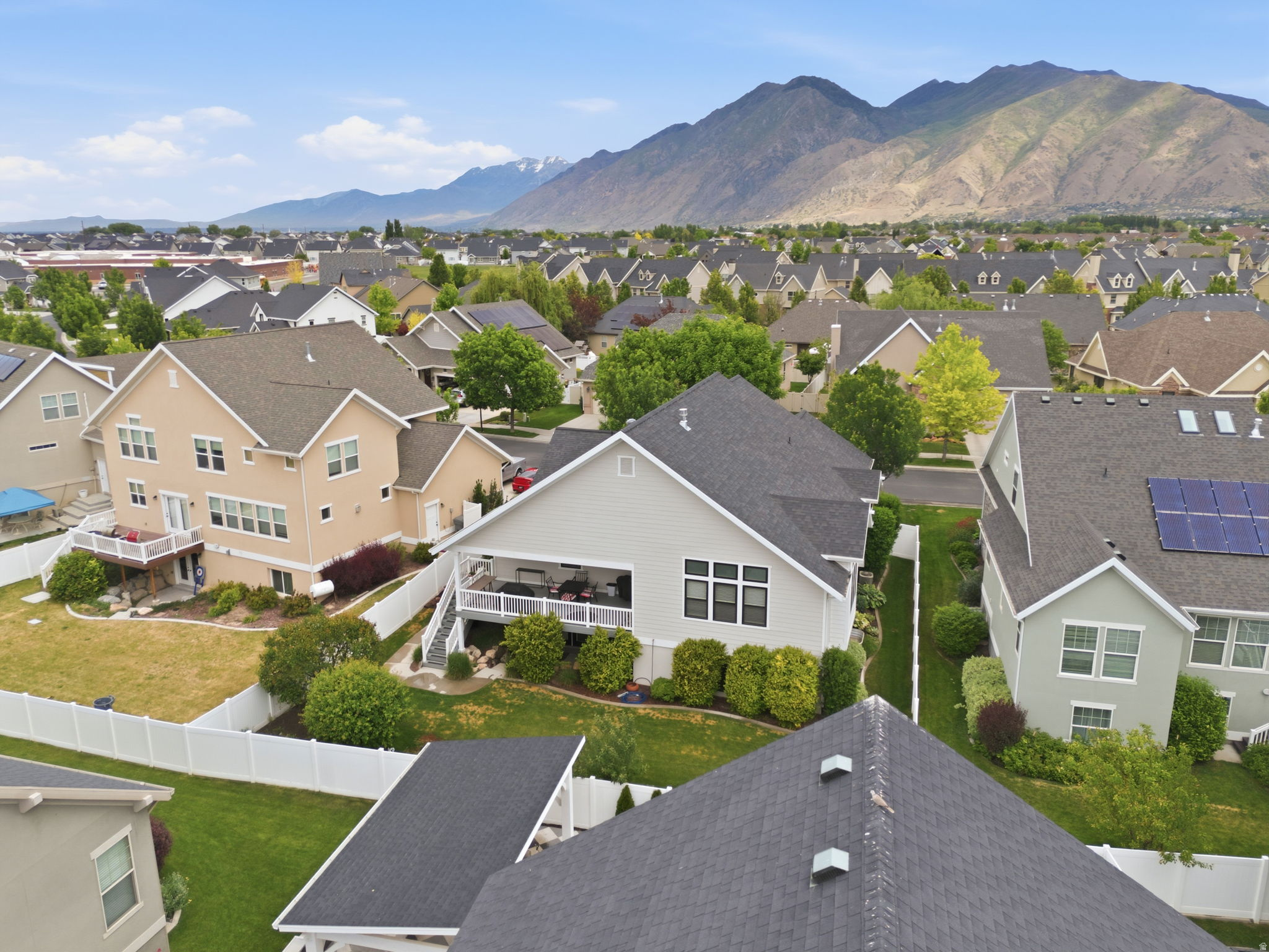 HARVEST PARK - Residential