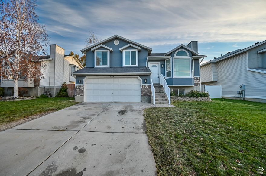 **AVAILABLE NOVEMBER 1ST** Single family home located in Draper. Main level features 3 bedrooms, large living room, and kitchen. Kitchen features granite countertops, stainless steel appliances, recessed lighting, extra tall cabinets with crown molding, and a dining room. Basement has a family room, laundry room, and an additional bedroom. There's an additional room that can be used as a bedroom, gym area, or storage room. Fully fenced flat backyard. Two car garage. Conveniently located near shopping, dining, entertainment, and easy access to the freeway. Pets are accepted on a case by case basis. If accepted, $75 per pet/monthly plus a $750 per pet deposit that is fully refundable. For additional requirements, please visit: https://actionteamutah.com/requirements-for-renters.