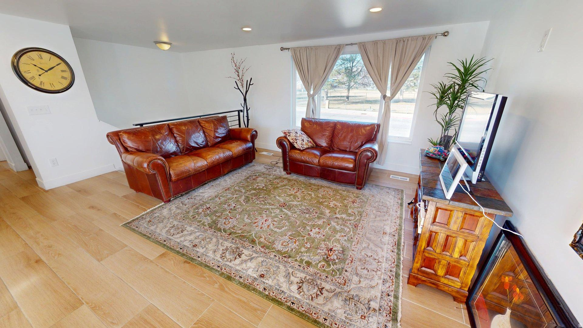 MEADOWS - Residential